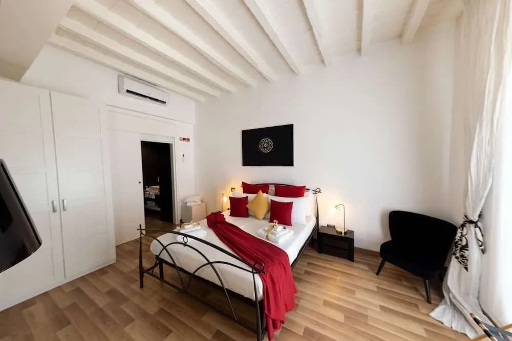 Barcaccia Luxury Suites - photo 19