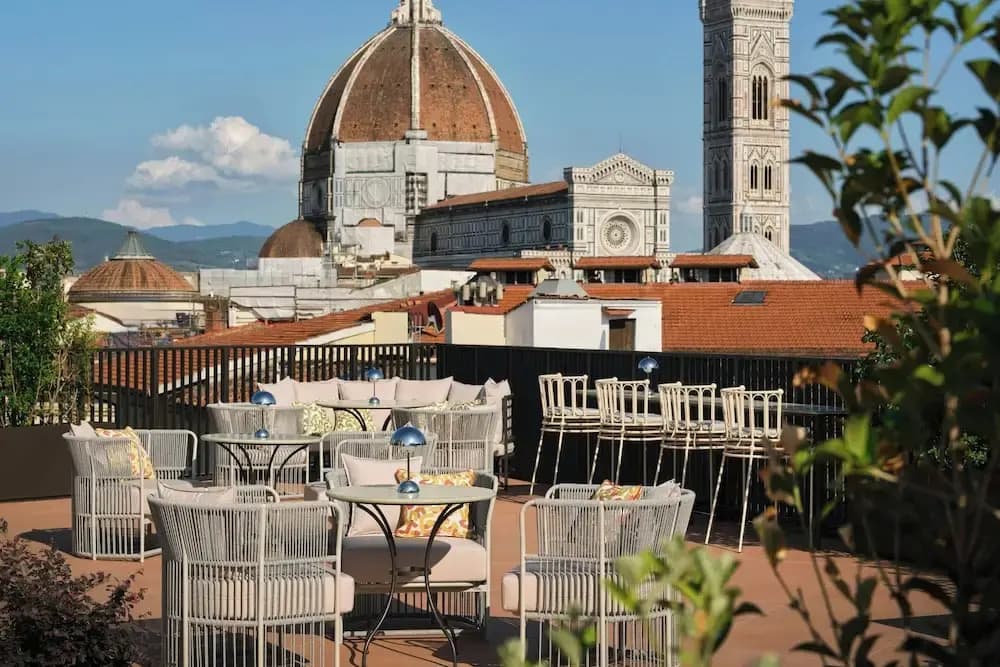 W Florence - photo 17