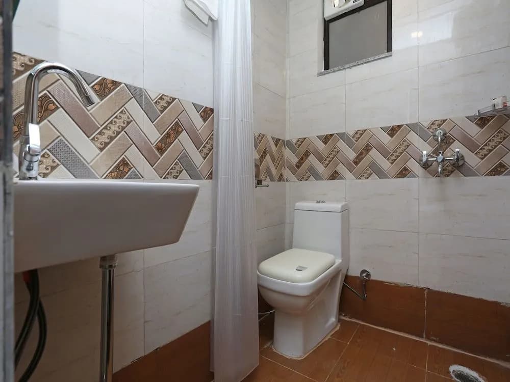 OYO 14386 Orange inn - photo 8