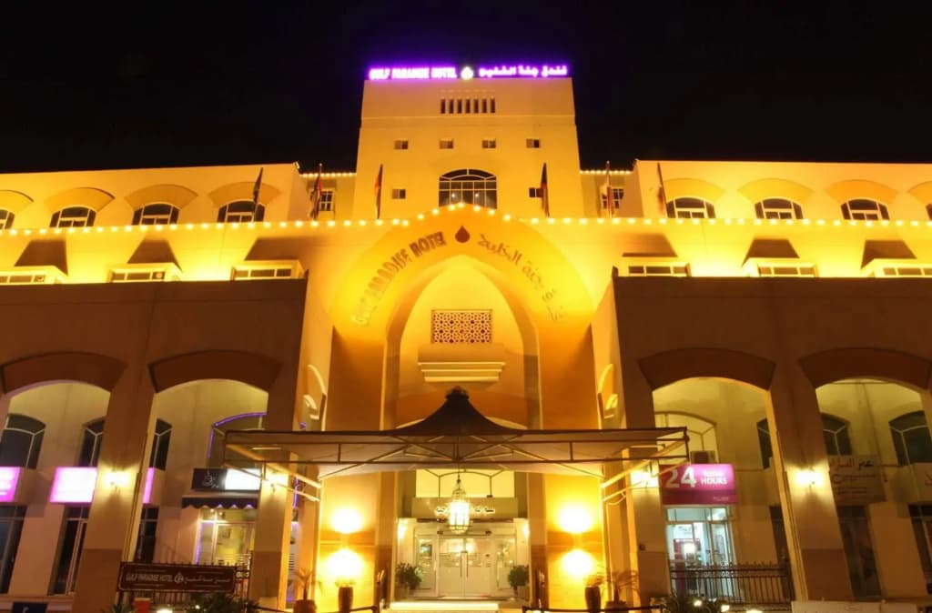 Gulf Paradise Hotel - photo 1