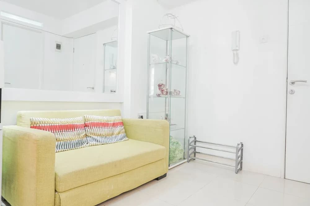 Elegant 2BR at Bassura City Apartment - photo 3