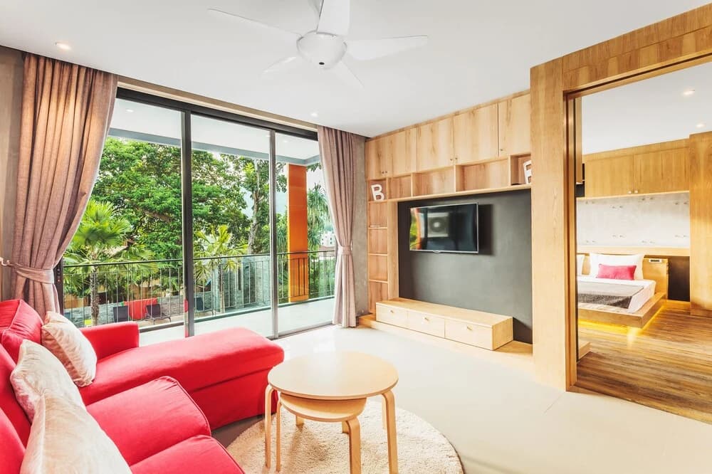 Condo in Nai Harn in ReLife 15-122-211 - photo 6