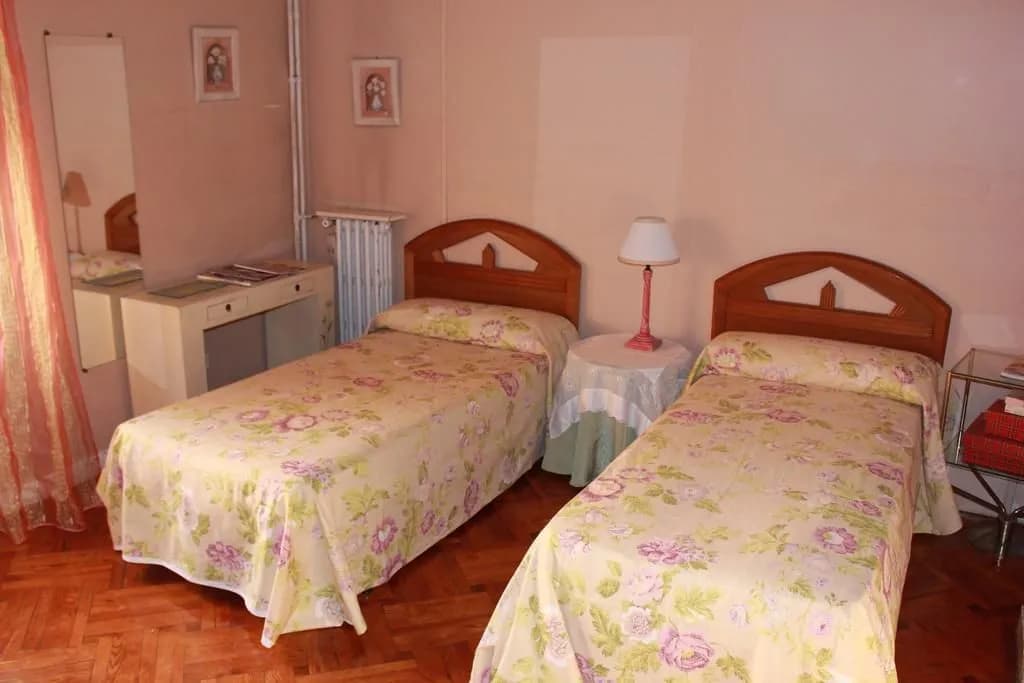 Hostal Arrate - photo 8