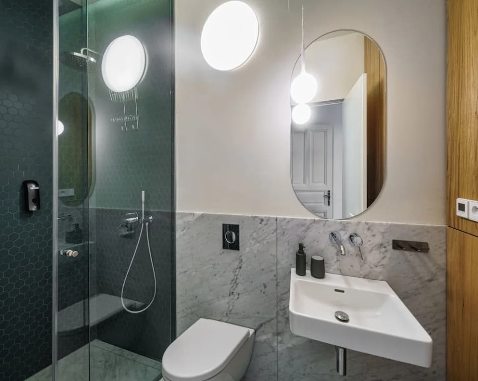 MN6 Luxury Suites by Adrez Living - photo 26