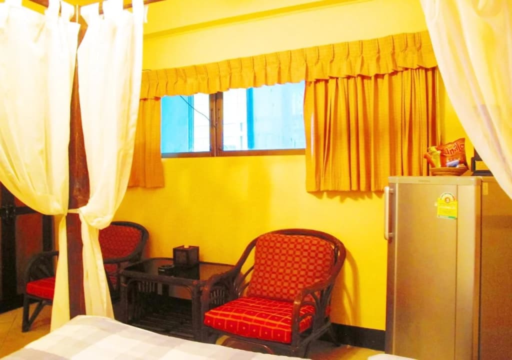 Nicky's Guesthouse - photo 1