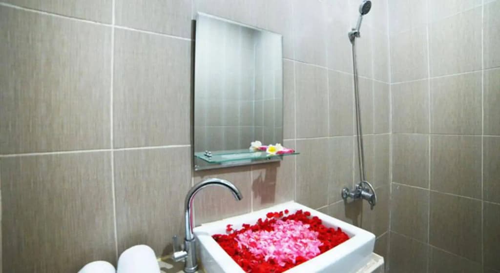 Ratu Guest House - photo 10
