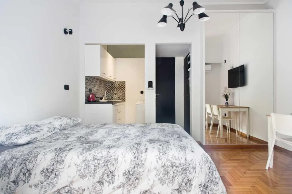 Newly renovated studio downtown Athens! - photo 4