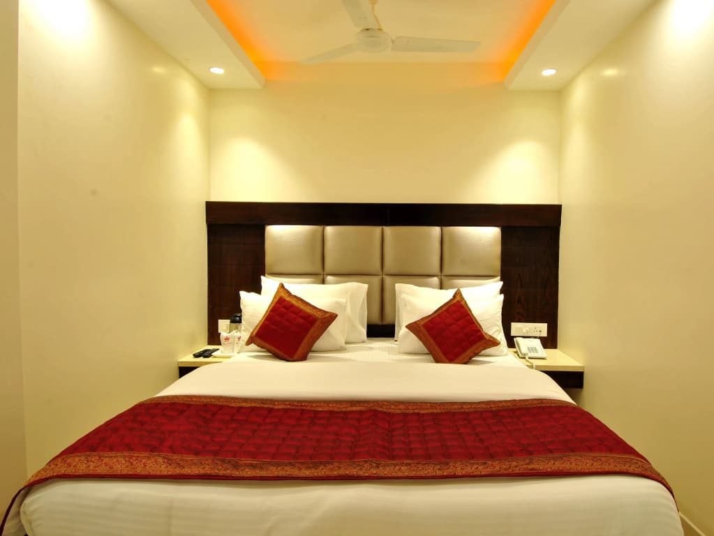 Hotel Sai Miracle - photo 6