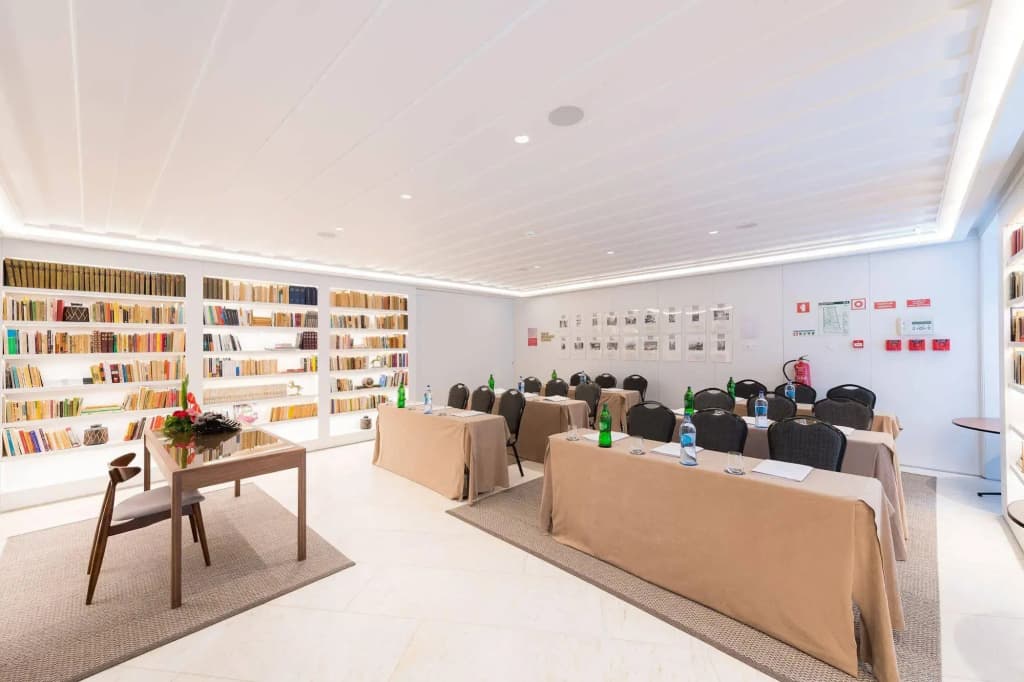 Lisboa Pessoa Hotel - photo 32