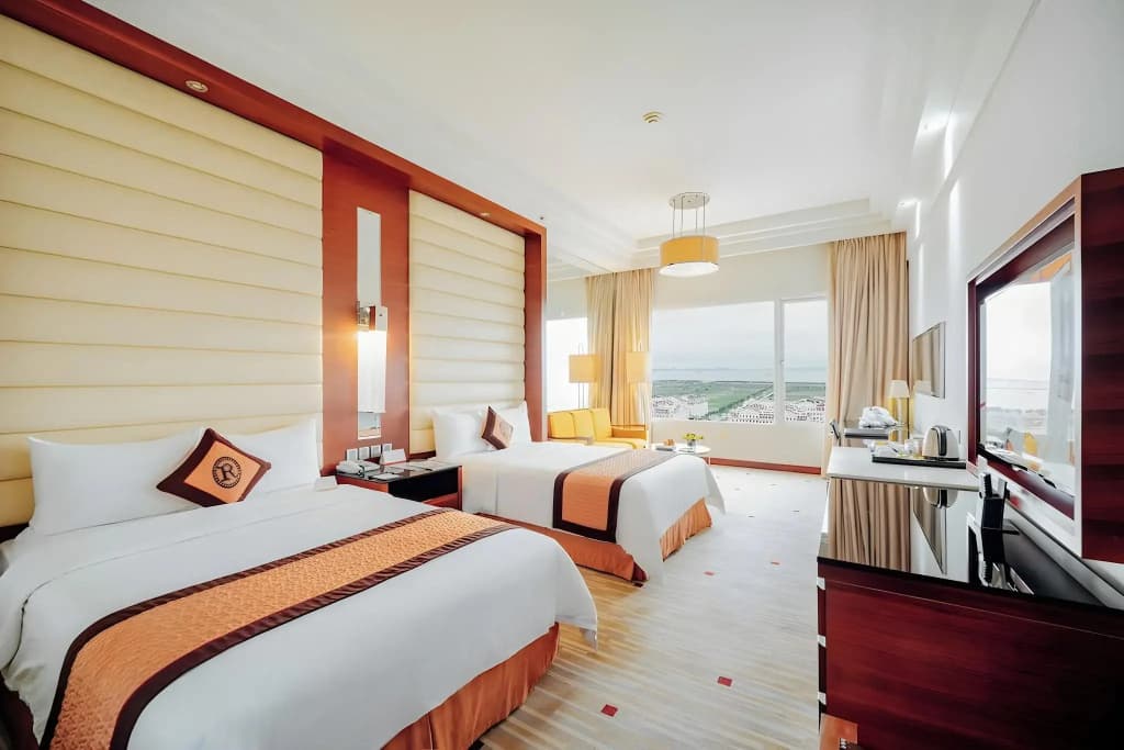 Royal Halong Hotel - photo 37