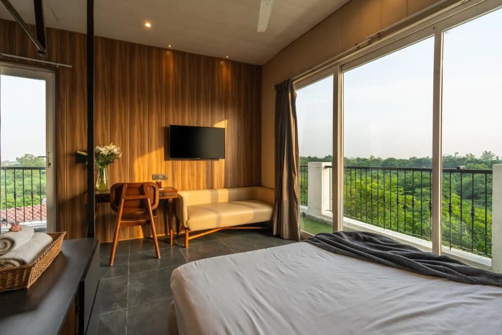 LetsBunk Poshtel & Suites - photo 2