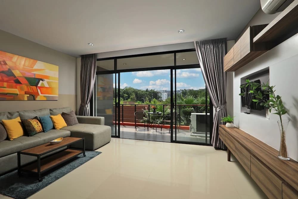 Nai Harn Condominium - photo 8