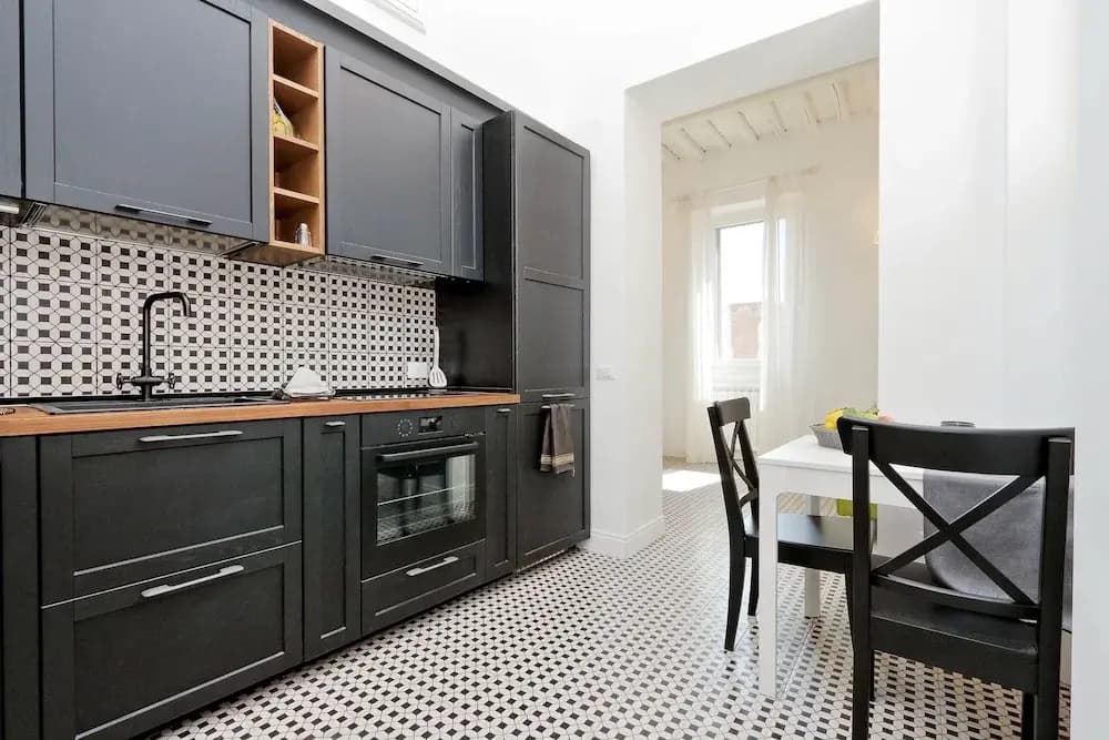 Garibaldi 3 - WR Apartments - photo 17