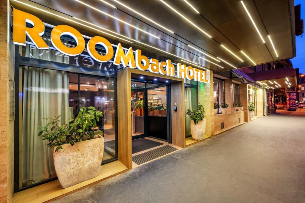 Roombach Hotel Budapest Center - photo 1