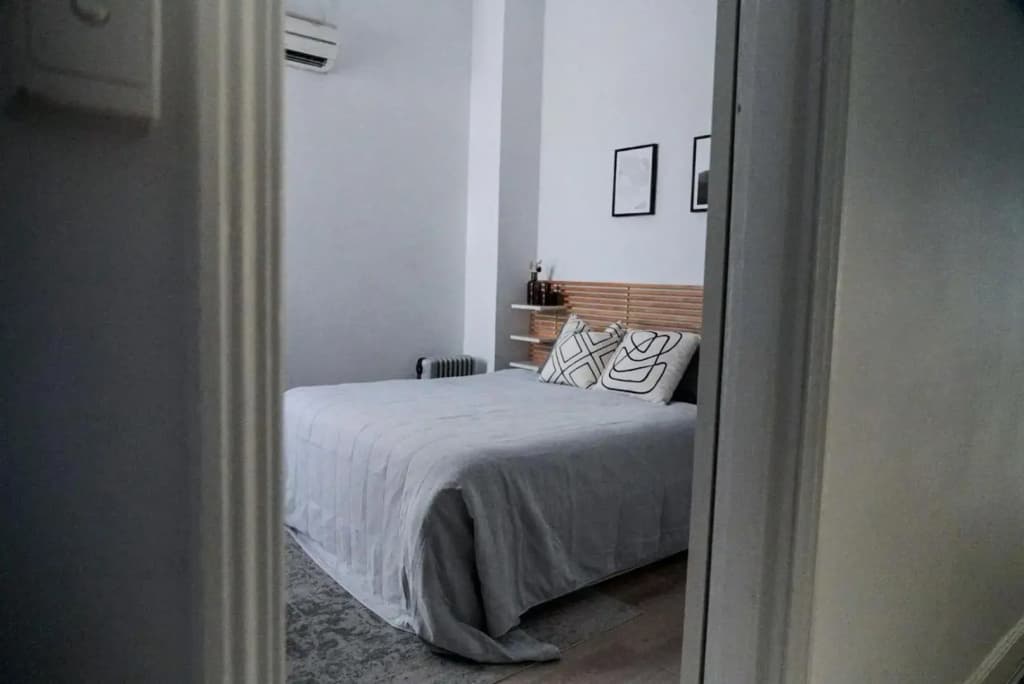 Your home on Smith St Collingwood (With Parking) - photo 19