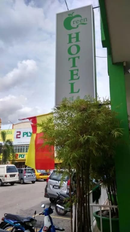 Green Hotel - photo 16
