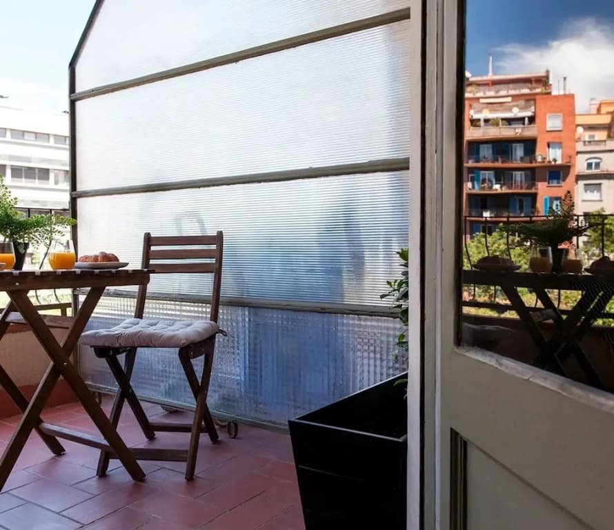 Prime Eixample Hideaway 6 Guests With Balcony by Myrentalhost - photo 6