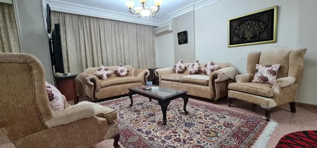 Comfy 2 Bedrooms Apartment in Cairo 98-4 - photo 8