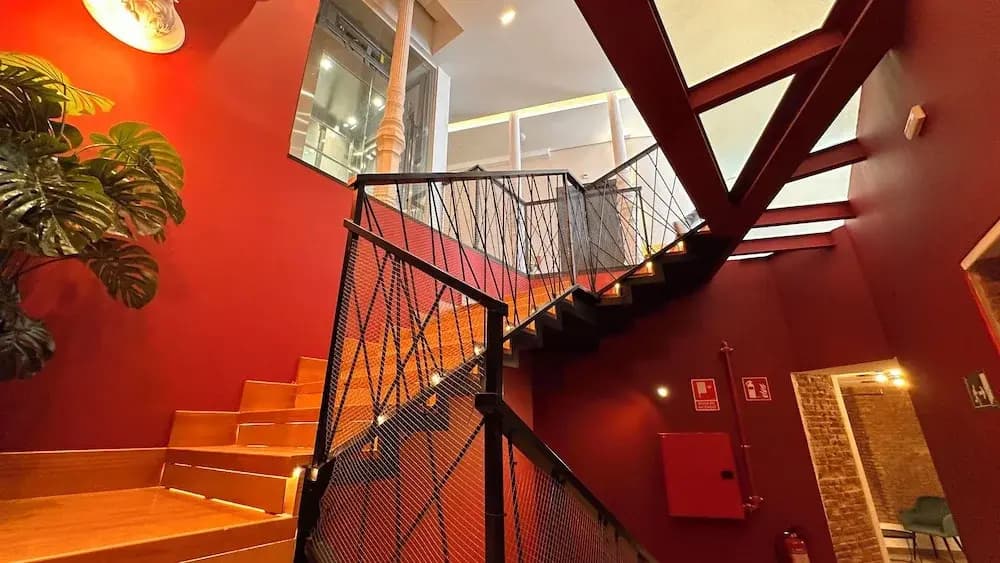 Literal Hostel - photo 11
