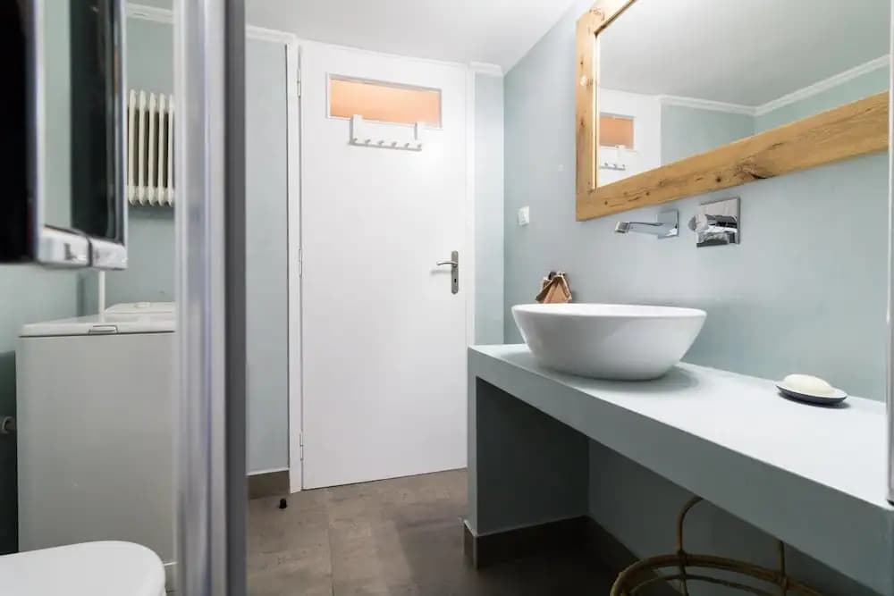 Modern - Vintage Apartment by Acropolis Museum - photo 9