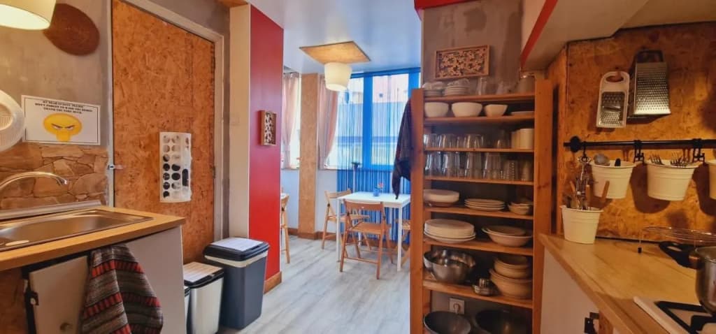 Mini Hostel In Lisbon - photo 17