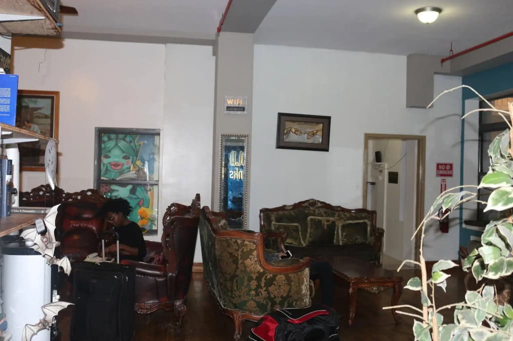 NY Moore Hostel - photo 25