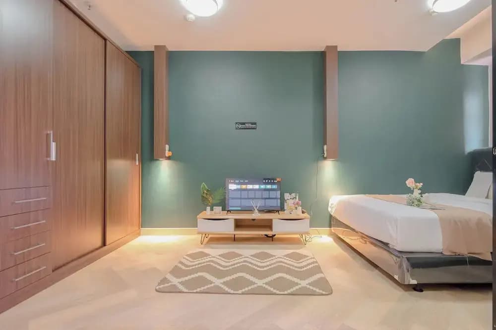 Comfort And Big 1Br At Green Pramuka City Apartment - photo 6