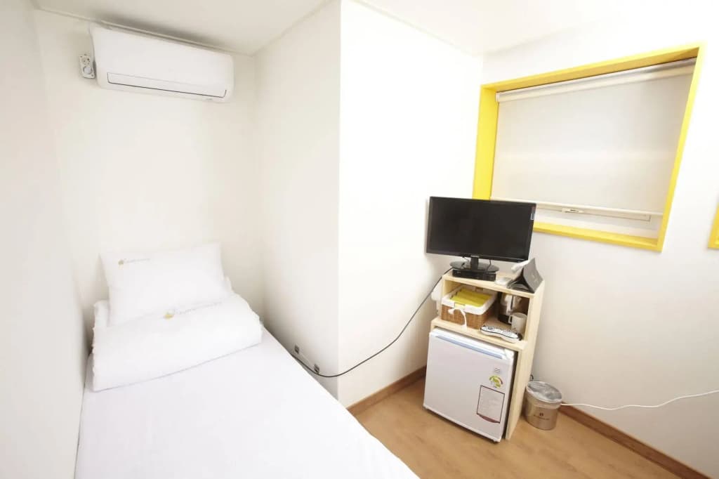 24 Guesthouse Seoul Station - photo 15