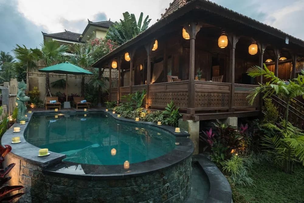 Kawan Antique Ubud Villa - photo 16