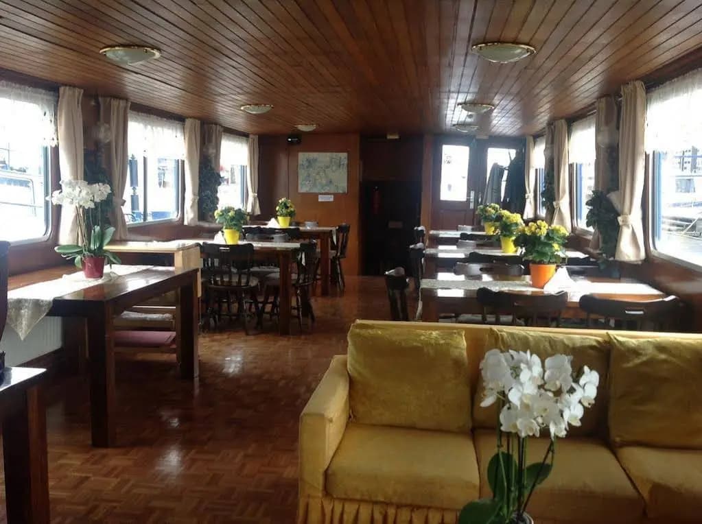 Botel Zebra - photo 11