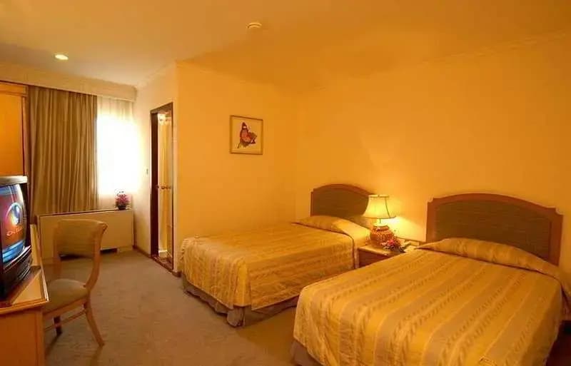 Downtown Inn - photo 3