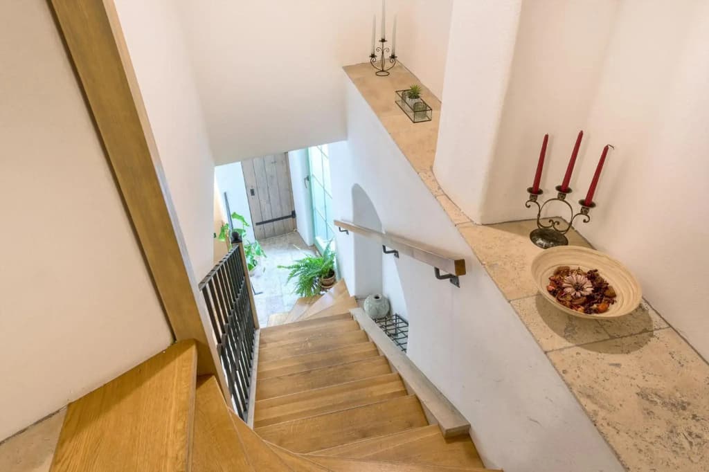 Nobles Apartments - photo 15