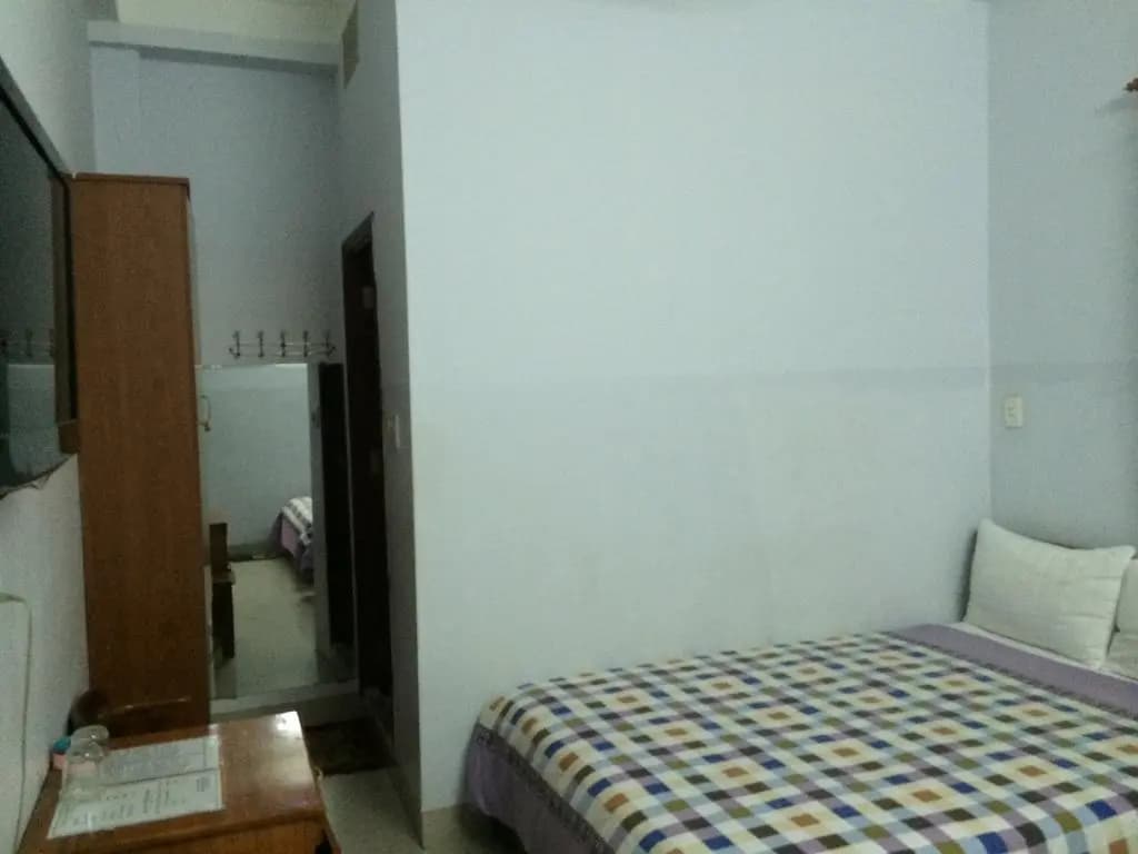 Gold Star Hotel - photo 3