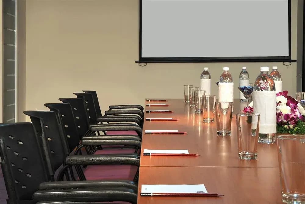 Caspia Hotel New Delhi Shalimar Bagh - photo 10