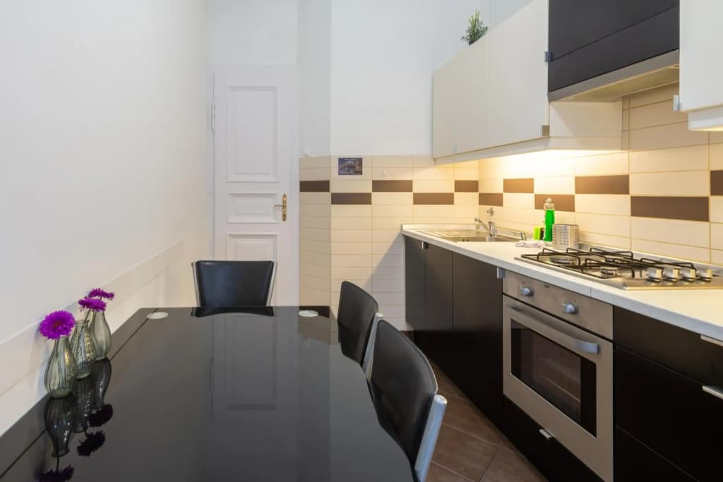 City Center Apartment - photo 15
