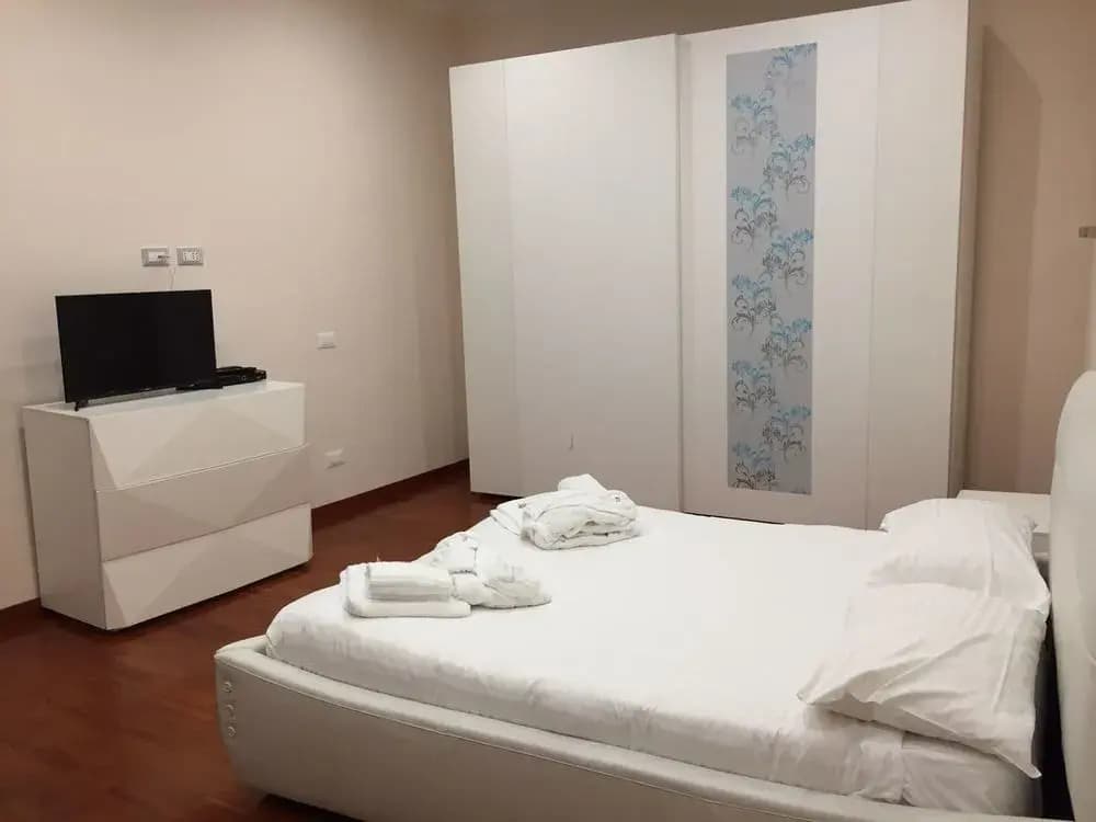 Spanish Steps Suite 128 - photo 2