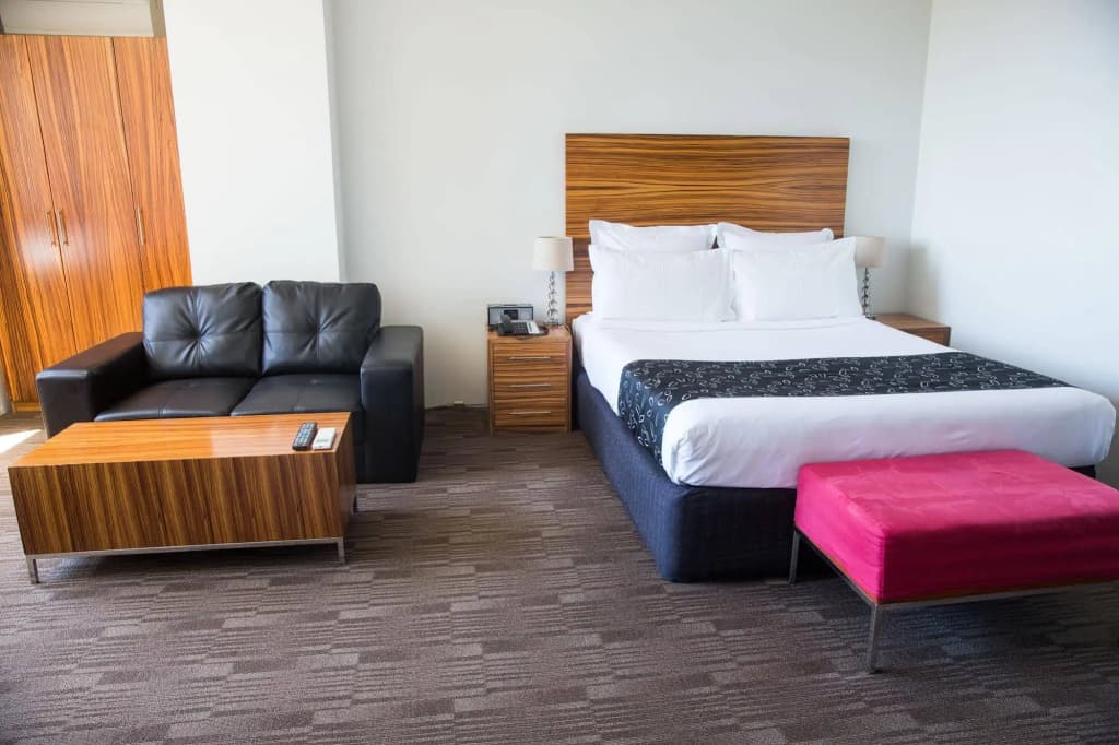 Cambridge Hotel - photo 5