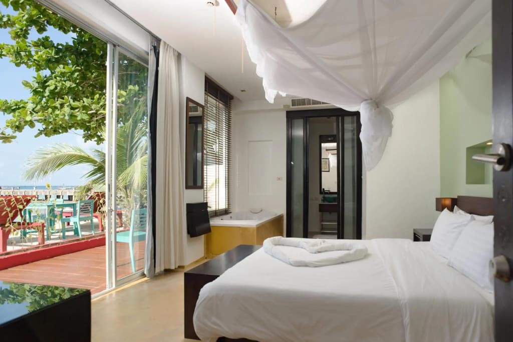 Mandalai Hotel - photo 3