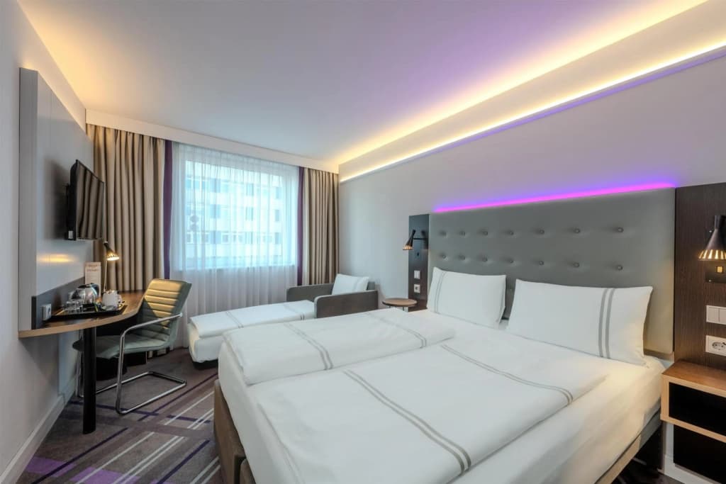 Premier Inn Berlin City Centre - photo 4
