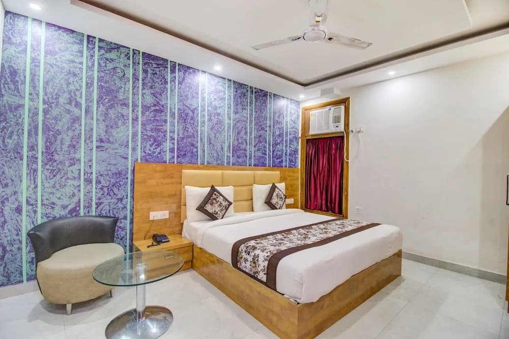 FabHotel Gross inn Suites - photo 3