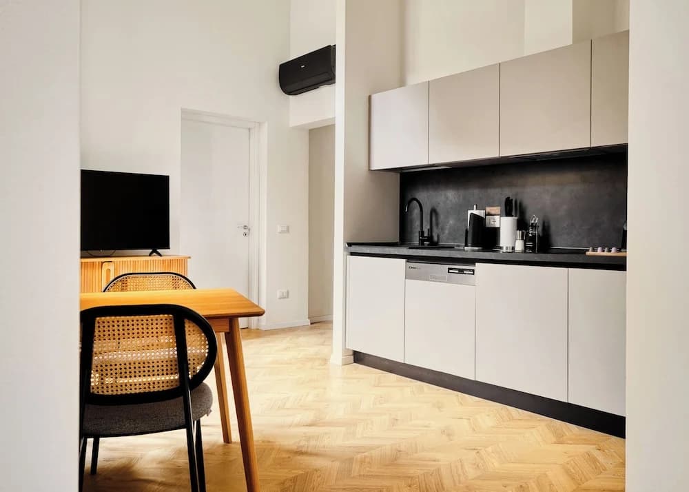 Limehome Florence Via Guelfa - photo 17
