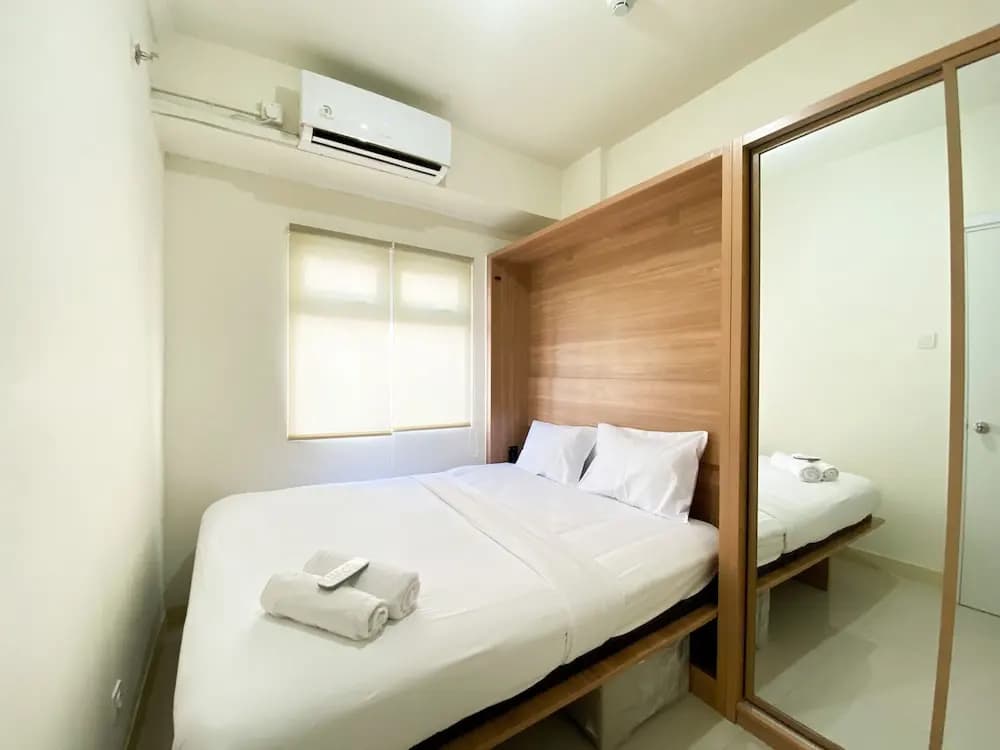 Comfort And Strategic 2Br At Green Pramuka City Apartment - photo 6