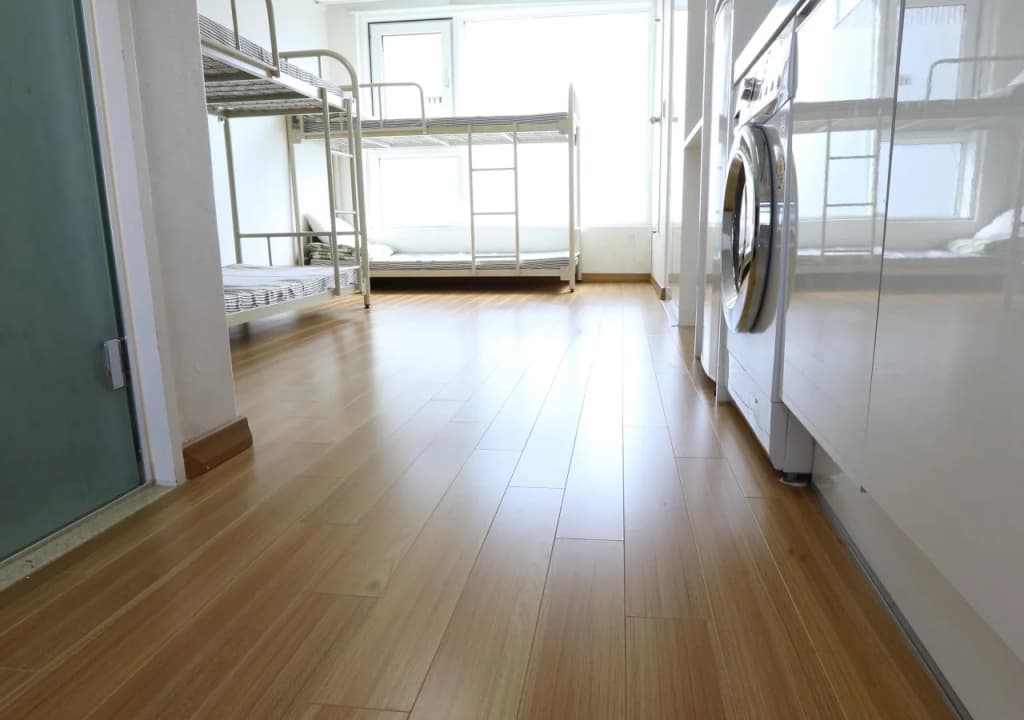 Phil House - photo 3