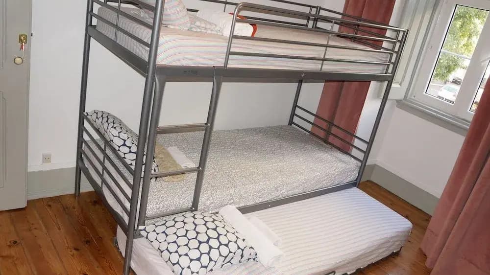 White and Grey Lisbon - Hostel - photo 12