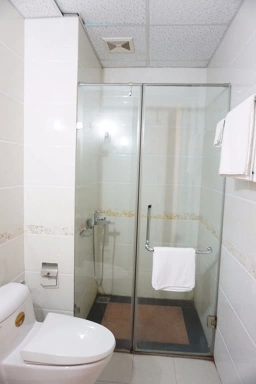 Thanh Lich Hotel - photo 8