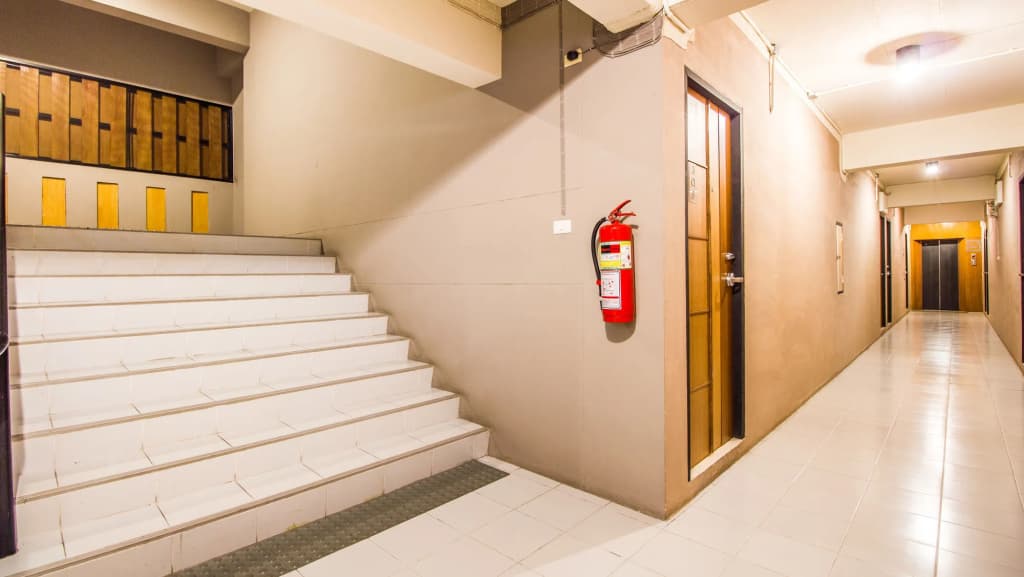 B2 Santitham (Wat Jed Yod) Boutique & Budget Hotel - photo 11