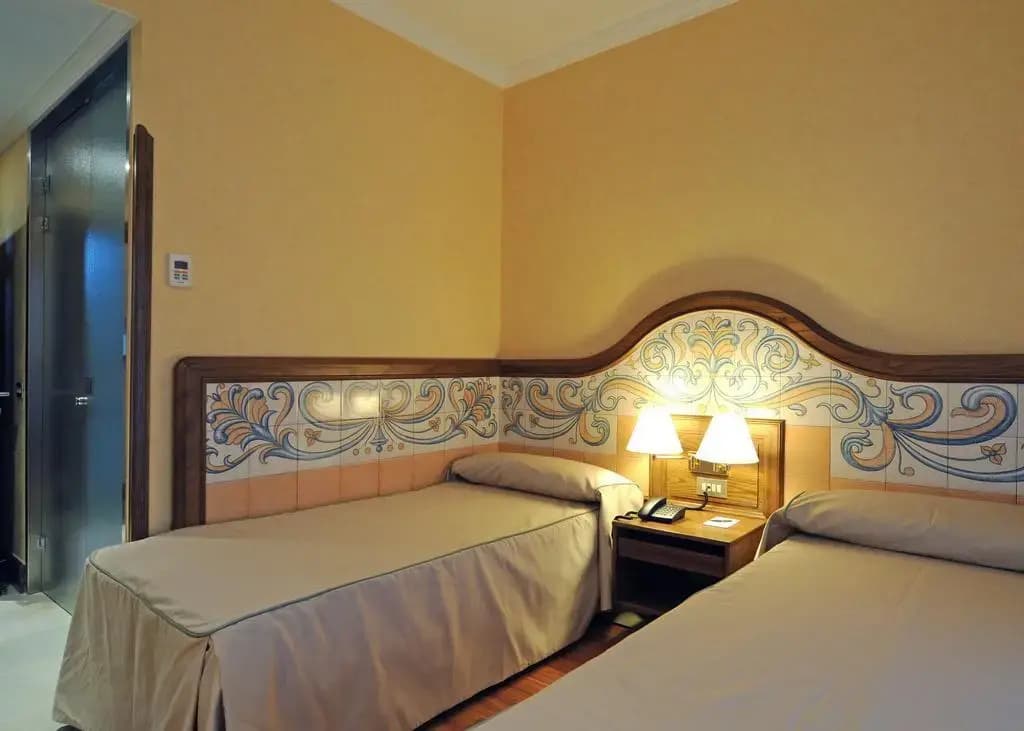 Hotel Julia Madrid - photo 5