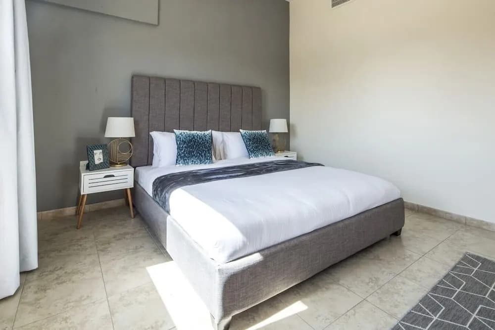 Signature Living in Modern 1BR Apartment at Jvt! - photo 4