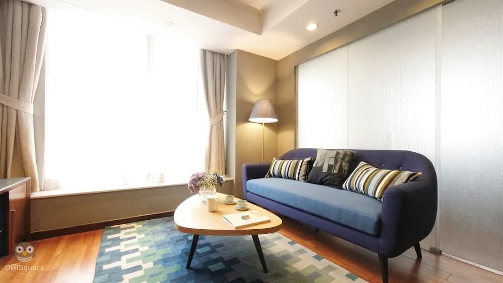 Owl Square Residence - photo 6