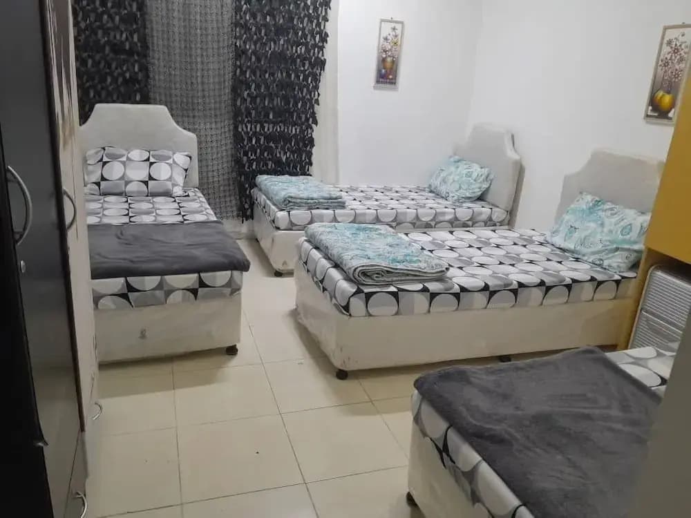 Royce Youth Hostel - photo 4